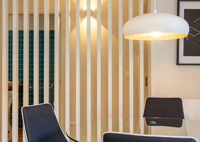 Casa Do Oficio Galerista * بورتو