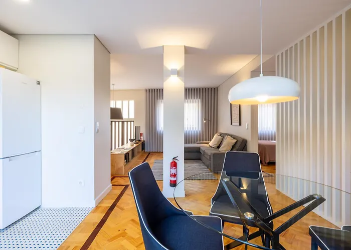 Casa Do Oficio Galerista 아파트 포르투