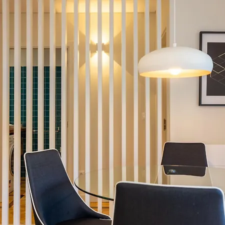 Casa Do Oficio Galerista * Порту